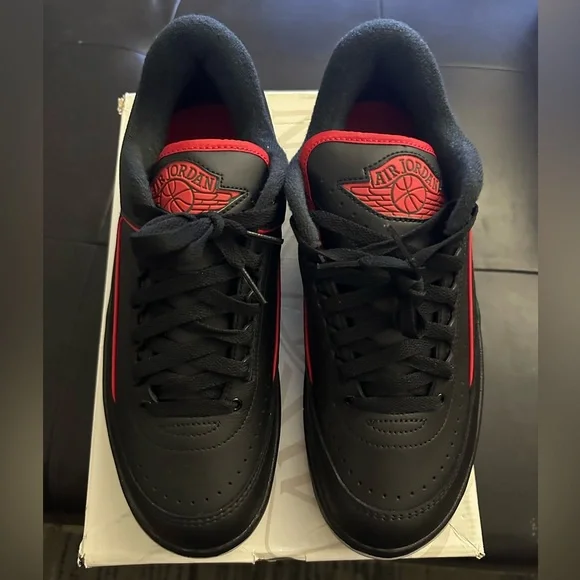 Brand new men’s Nike Air Jordan, two retro low size 9 1/2 - Picture 2 of 4